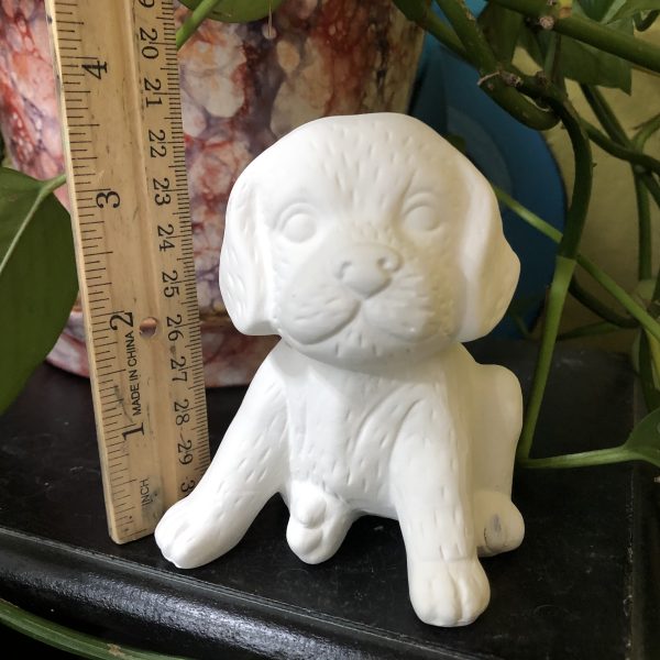 Sitting Dog Small - Biscuit